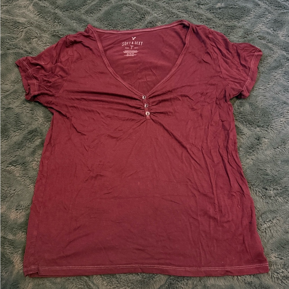 American Eagle burgundy ruched top with button detail